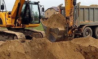 Выкопать яму экскаватором в Кузнецке от 926 руб. - 2Землекопа-Кнц