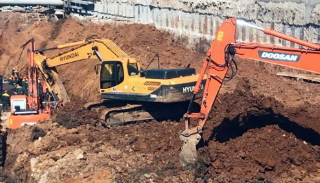 Разработка котлована экскаватором под фундамент в Кузнецке — цена от 2571 руб. | 2Землекопа-Кнц